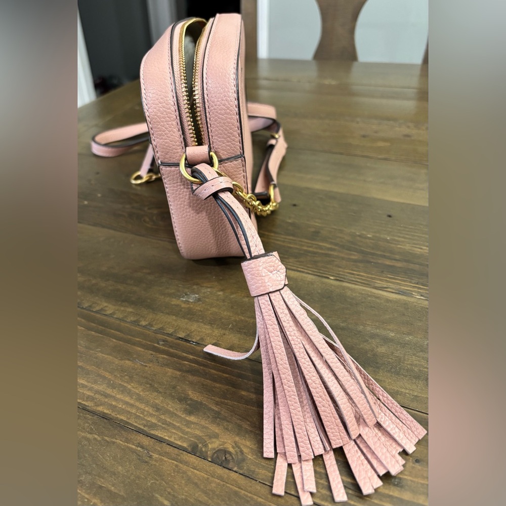 Tory Burch McGraw Camera Bag in Blush Pink - Picture 6 of 9